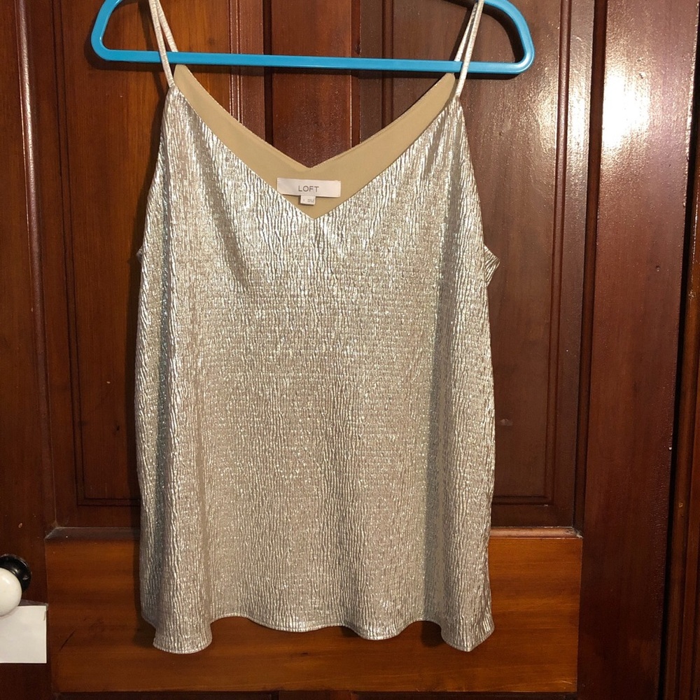 BRAND NEW w/o tags V-neck cami / LOFT / never worn